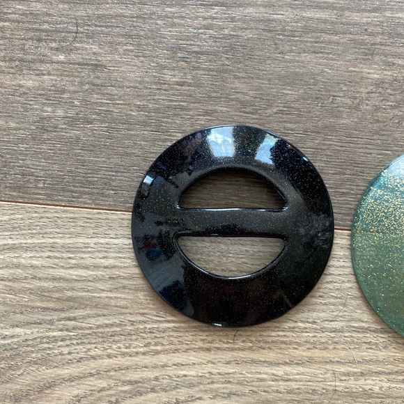 SET OF 2 VINTAGE SPARKLY GLITTERY BUCKLE SCARF SLIDER - Picture 3 of 8